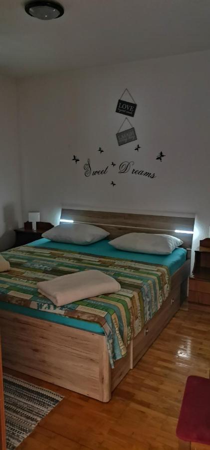 Apartment Nereo Сень Екстер'єр фото
